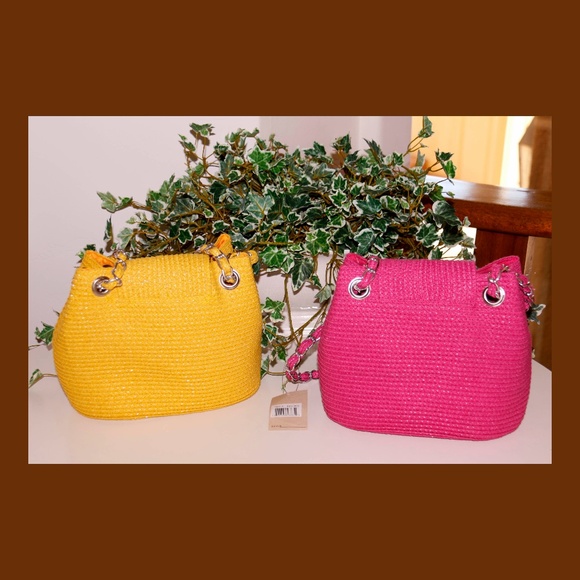 pink handbag and yellow handbag - Picture 5 of 8